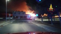 Cagliari, incendio vicino a stazione e case spento dai vigili del fuoco