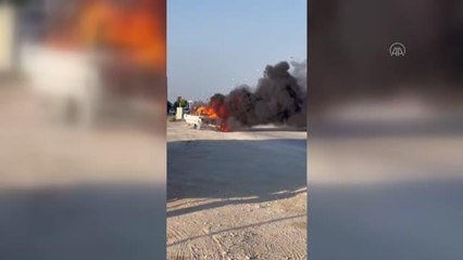 Son Dakika | Yangın çıkan otomobil kullanılamaz hale geldi