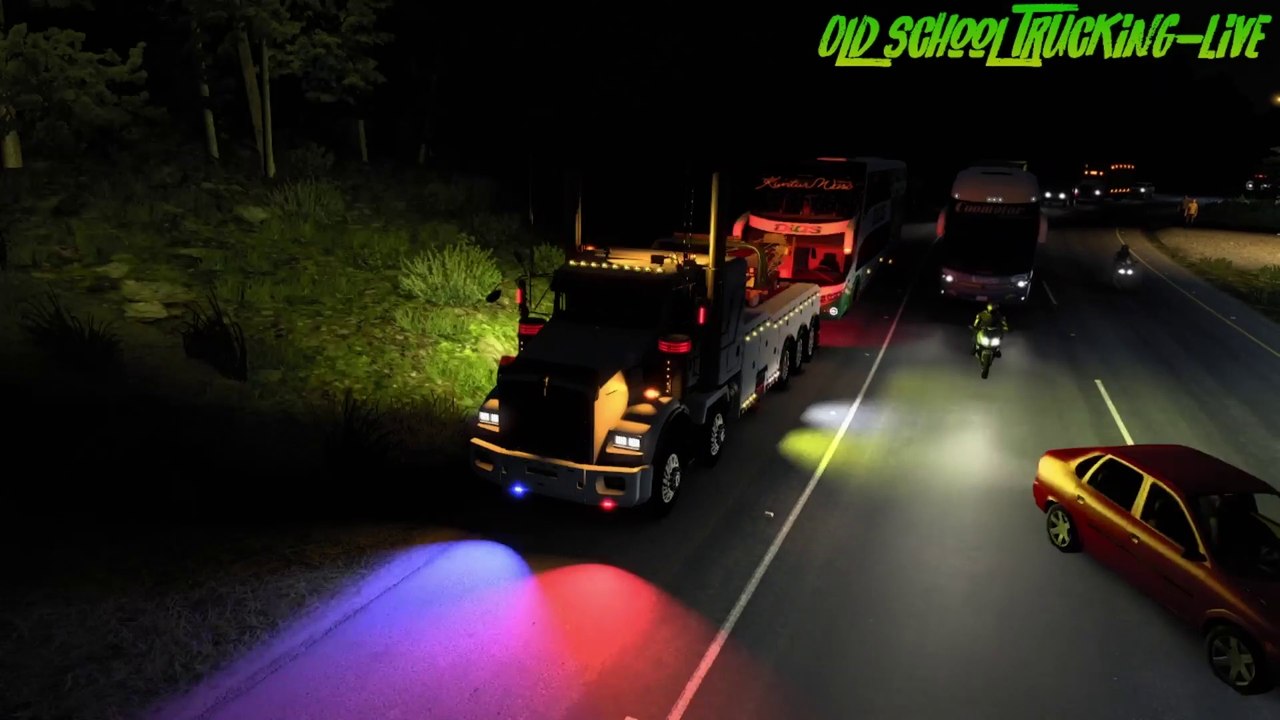 Feel the power of the Kenworth T800 wrecker pulling a Double Decker Marcopolo G7 bus - American Truck Simulator