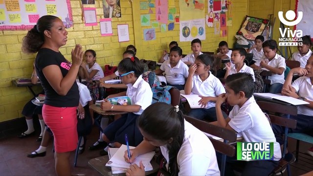 Entregan reconocimientos a territorios emblemáticos de la Gran Cruzada de Alfabetización