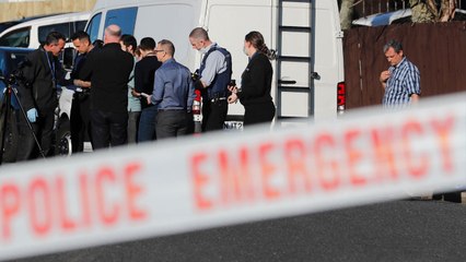 [뉴스라이더] 경매로 산 가방서 '아동 시신 2구'...母 추정 여성, 한국에 있다? / YTN