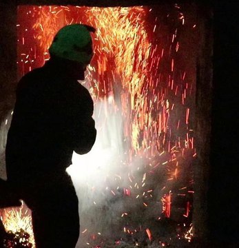 Erzurum haberi! ERZURUM'DA İKİ KARDEŞE AİT 2 EV VE 2 AHIR YANGINDA KÜL OLDU