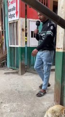 देखिए कैसे funny  foodi ब्लॉगर चुना लगाए बिरयानी खाते है फ्री में #sevengers  #newshorts #viralfoodiblogger