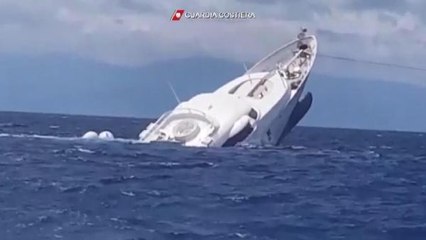 İtalya'da lüks yat, böyle battı