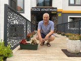 Zonguldak gündem haberi: ZONGULDAK - Apartmanın önünden çiçek hırsızlığı güvenlik kamerasında