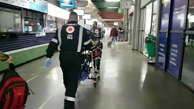 Após crise convulsiva, homem bate cabeça no chão e sofre trauma crânio encefálico, na Rodoviária de Cascavel