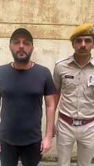 हुक्काबार में उड़ रहे थे धुएं के छुल्ले, पुलिस ने दबोचा