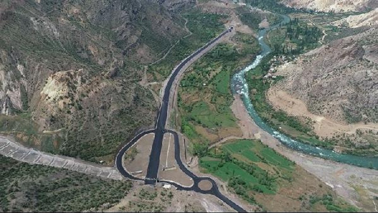 Artvin haber! Yusufeli Baraj yolunun 17 köprü ve 9 köprülü kavşağı tamamlandı