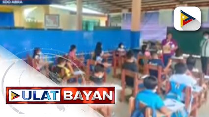 Descargar video: DepEd: Higit 300 eskwelahan sa NCR, nagbalik face-to-face classes kahapon; Pagbubukas ng klase sa Abra, naging matiwasay