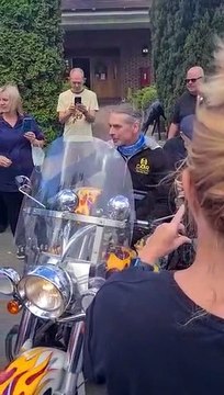 94-year-old former racer surprised with bike ride from Dacorum Motorcycle Riders