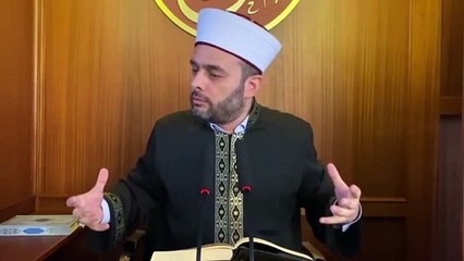 Tepki çeken imamdan 'üslup' savunması: Hz Ömer vurdumu oturtuyordu