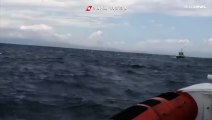 Einfach von Wellen verschluckt: 40-Meter-Yacht sinkt vor Küste Italiens