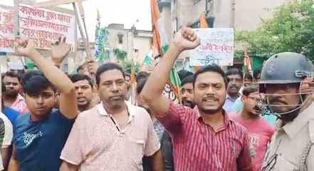 স্থানীয়দের বঞ্চিত করে বহিরাগতদের কাজে নেওয়ার অভিযোগ দুর্গাপুরের কারখানায়