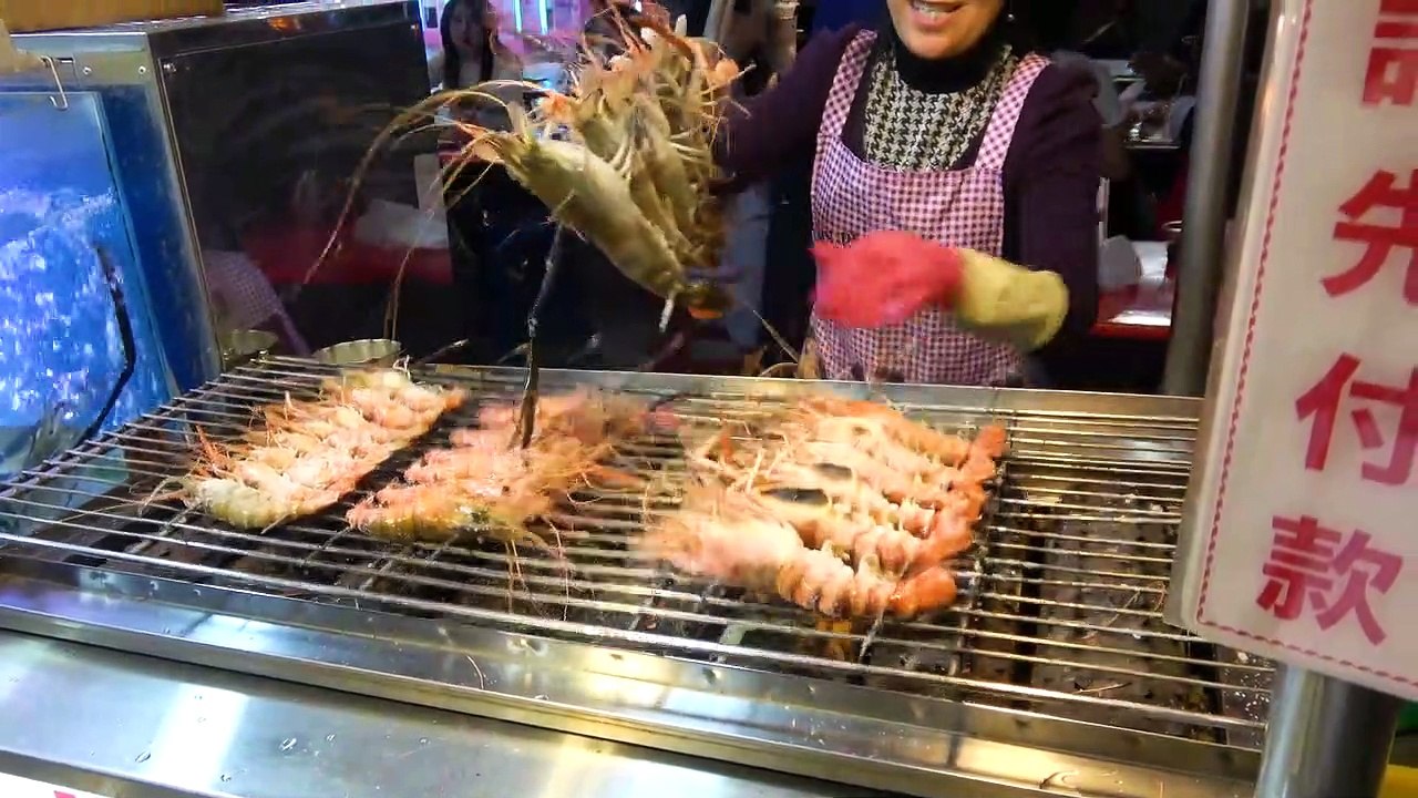 Taiwanese Street Food Liuhe Tourist Night Market_1080p