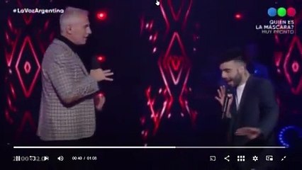 Un participante de La Voz le enseñó a bailar a Marley y Lali se burló
