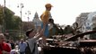 L’Ukraine moque la Russie avec un «défilé» de  blindés détruits pour célébrer sa fête d’indépendance