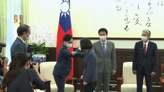 日 여당 의원들, 차이잉원 타이완 총통 면담...지지 표명 / YTN