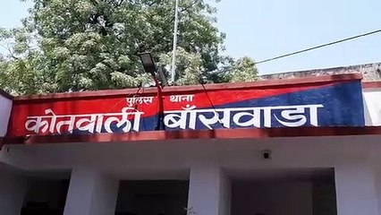 सूने मकान से रुपयों के साथ चोर ले गए बाइक, चप्पल, दूध और बि​स्किट