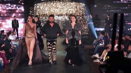 Kapil Sharma Interacting with Media Reporters | Rampwalk at Beti Fashion Show