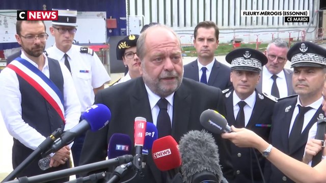 Eric Dupond-Moretti en visite à Fleury-Mérogis