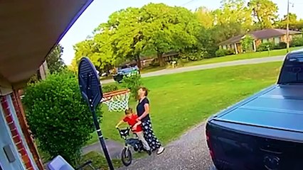 50 Incredible Moments Caught on Doorbell Camera