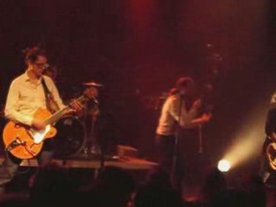 LES FATALS PICARDS : "Bernard Lavilliers"