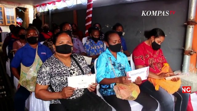 Jokowi Mulai Serahkan BLT BBM Kepada 20,6 Juta Masyarakat, Segini Besarannya