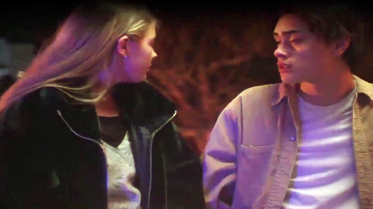 Nudes - Nackt im Netz Staffel 1 Folge 1 HD Deutsch