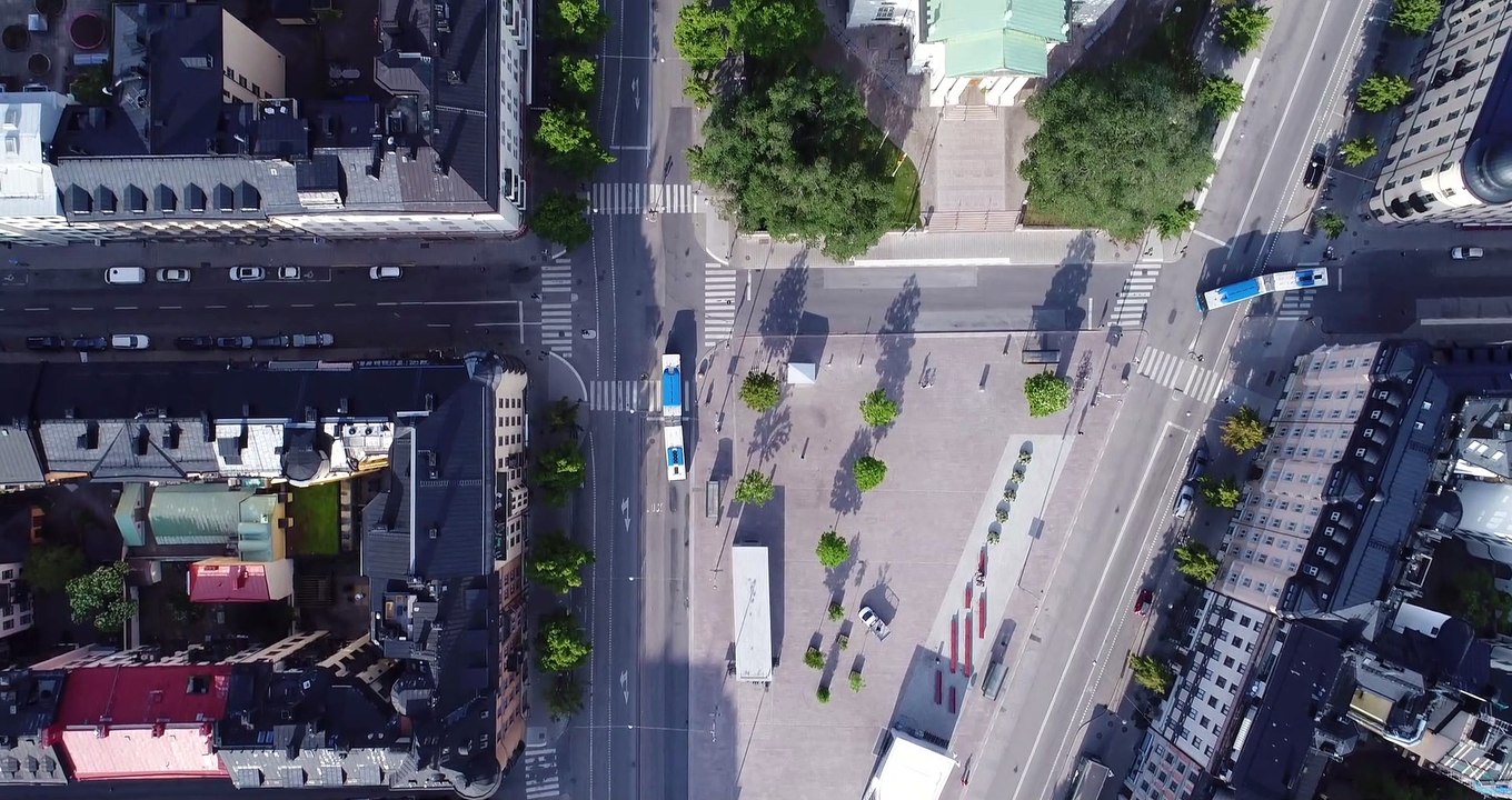 church_city_apartment_houses_overhead.mov (1440p)