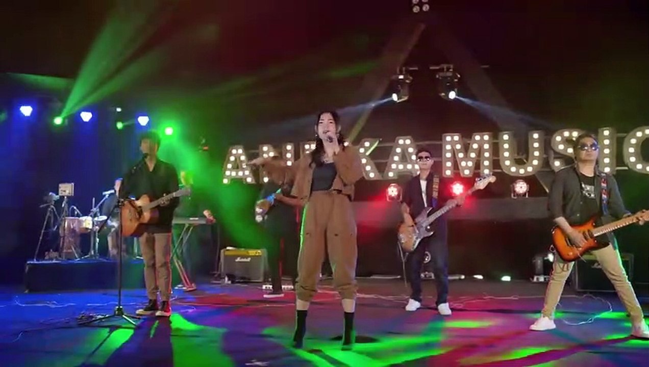 Yeni Inka - Hutang