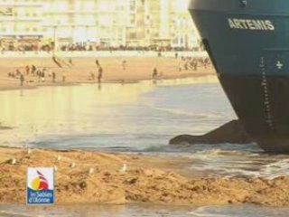 Cargo échoué aux Sables d'Olonne : la vidéo officielle