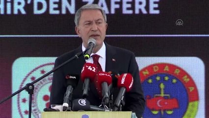 Bakan Akar: "Ordumuz, Cumhuriyet tarihinin en yoğun ve en etkili faaliyetlerini icra etmektedir"