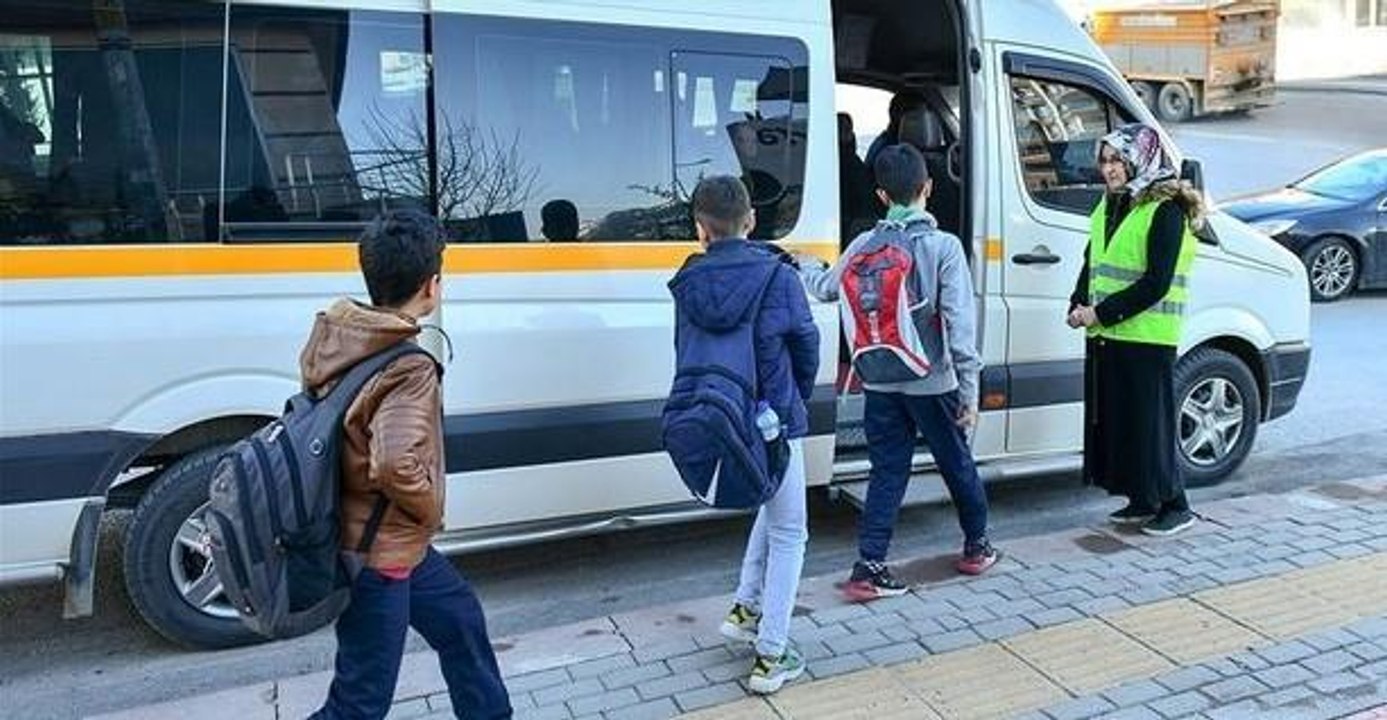 Okul servis ücretleri ne kadar oldu, kaç TL? Ok...