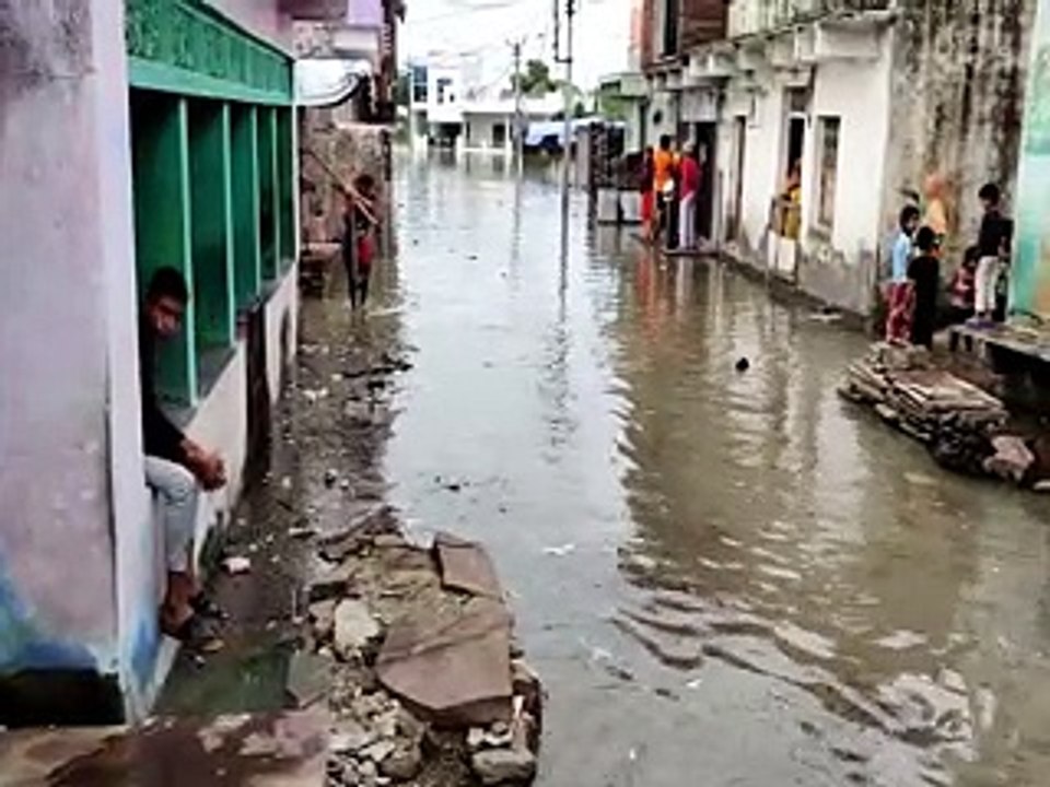 िले में 170 जनों को किया रेस्क्यू, अन्ता, मांगरोल क्षेत्र के भैरूपुरा, कालूपुरा व छीपाबड़ौद के नीमथूर गांव में अब राहत