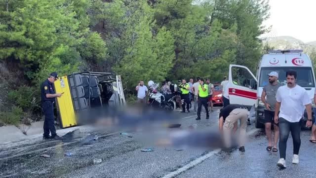 Muğla haberleri! Marmaris'te cip safari aracı devrildi