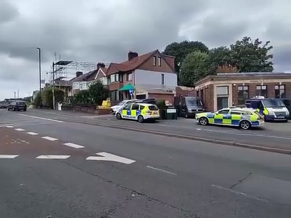 Serious crash in Brislington closes A4 Bath Road inbound - video Dailymotion