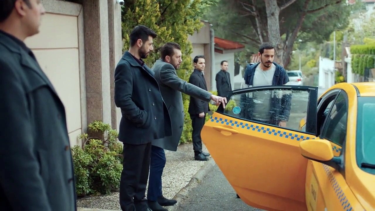 Kuzgun (Hindi Dubbed) Season 1 Episode 32 | The Raven