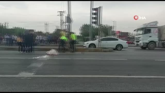 Bisikletiyle yolun karşısına geçmek isterken canından oldu