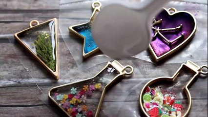 FAIRY PENDANTS MADE FROM DRIED PLANTS AND EPOXY RESIN