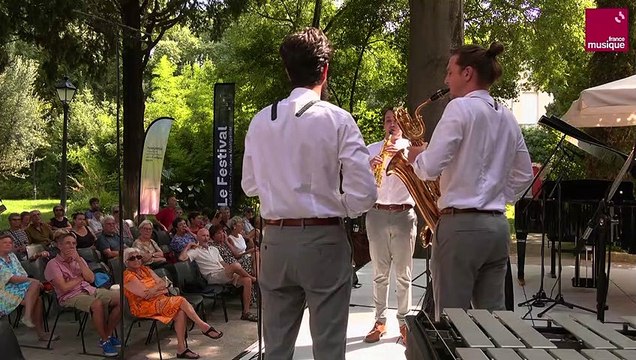 Béla Bartók : Romanian Folk Dances - Buciumeana