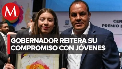 Cuauhtémoc Blanco entrega Premio Estatal de la Juventud 2022