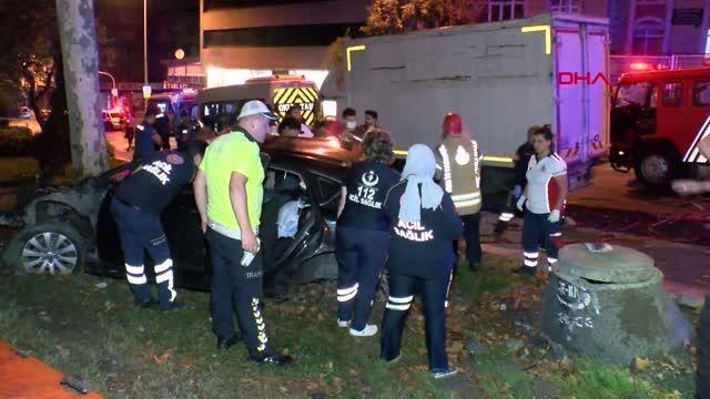 İSTANBUL-ESENLER'DE TEM BAĞLANTI YOLU'NDA KAZA; ÖLÜ VE YARALILAR VAR