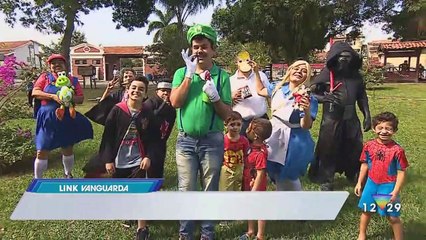 Ju-Sama no encontro de cosplayers no Horto de sua cidade!