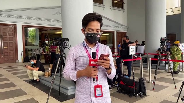 Kes 1MBD: Najib bersut biru gelap, kemeja putih ke mahkamah