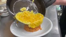 Omelet rice that makes rice disappear in an instant! | Omurice Master | これぞ職人技!! お米が一瞬で消えるオムライス [Japanese delicious food]