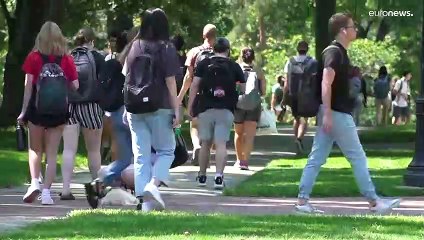 Mit weniger Schulden ins Berufsleben: US-Präsident Biden erlässt Studienkredite