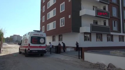 Kilis haberi... KİLİS'TE, İNŞAATTAN DÜŞEN İŞÇİ YARALANDI