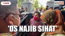'Datuk Seri Najib sihat, terima kasih datang beri sokongan' - Rosmah