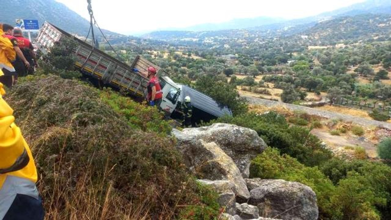 Son dakika! Sanatçı İbrahim Tatlıses, Bodrum'da trafik kazası geçirdi