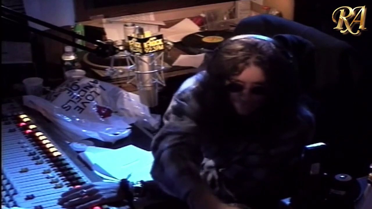 Howard Stern Interviews Pam Anderson in 1994 ｜ Howard Stern